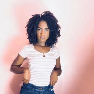 Meet your Posher, Niara claire jayline